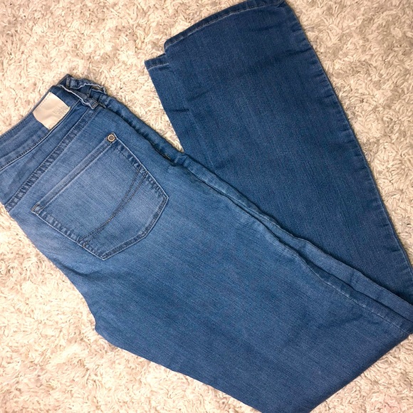 👖3/$25👖 classic skinnies - Picture 1 of 4